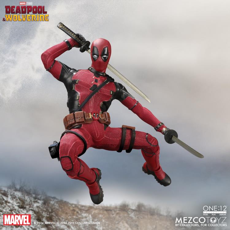 Mezco One:12 Collective Wolverine and Deadpool Deluxe