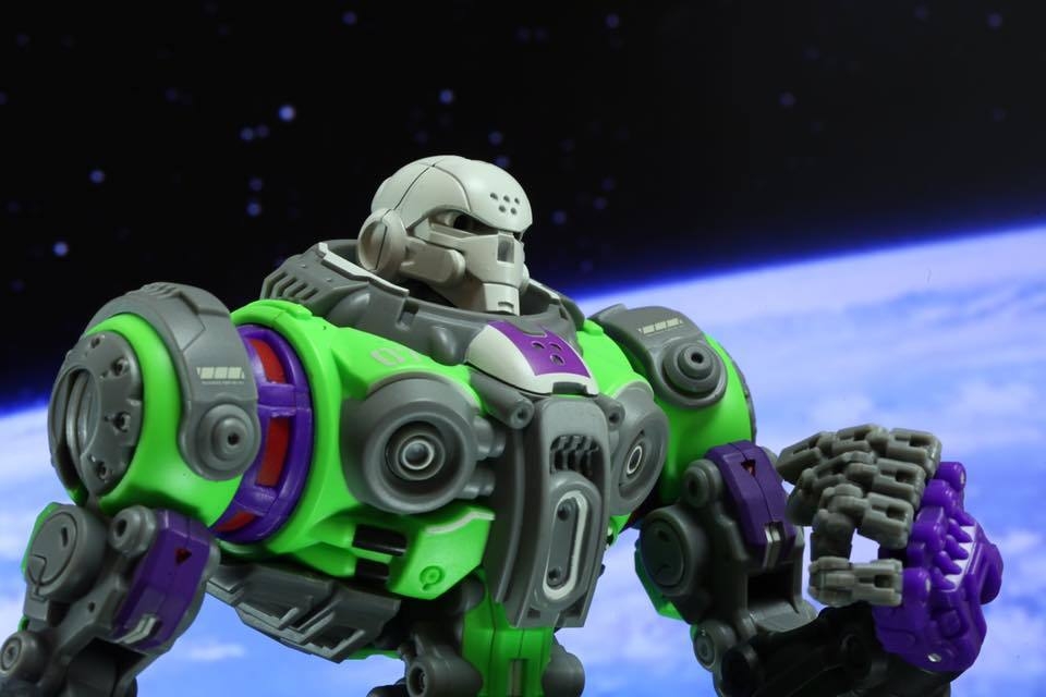 Astrobots A00 Apollo Prototype Version – Kapow Toys