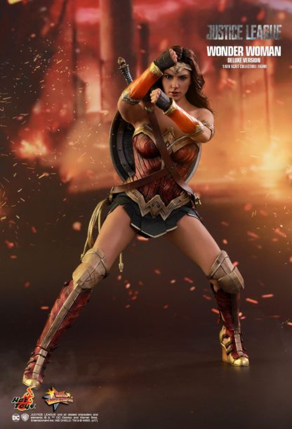 Hot Toys Justice League Wonder Woman (Deluxe Version) 1/6th Scale Collectible Figure-25201