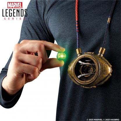 Marvel Legends Infinity Saga Eye Of Agamotto Electronic Talisman Replica