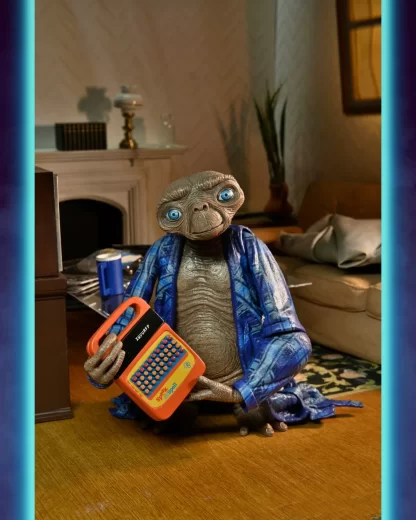 E.T. The Extra-Terrestrial 40th Anniversary Ultimate Telepathic E.T. 7" Scale Action Figure