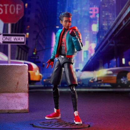 Marvel Legends Into The Spiderverse Miles Morales