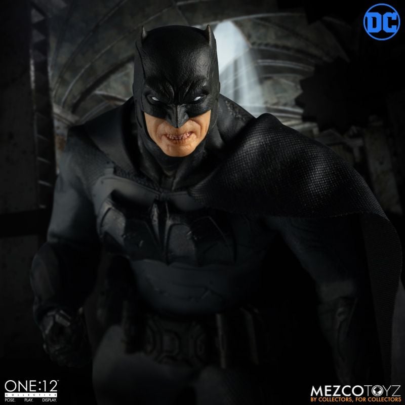 Batman supreme knight discount mezco