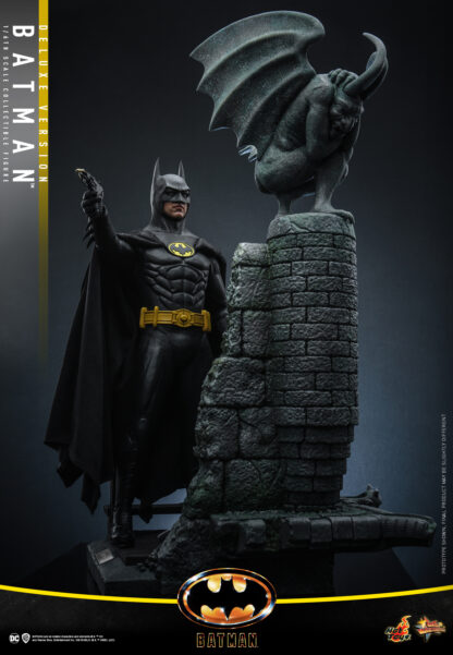 Hot Toys Batman 1989 Deluxe Batman 1/6 Scale Figure