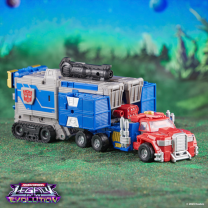 Transformers Legacy Evolution Commander Class Armada Optimus Prime