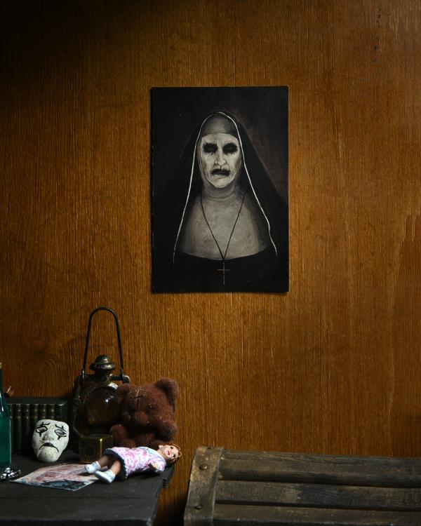 Valak neca discount