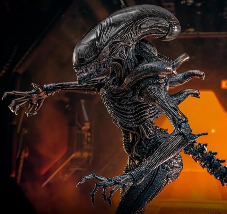 Hot Toys Alien Romulus Scorched Alien MMS784 – Kapow Toys