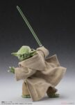 S.H.Figuarts Star Wars Yoda ( Revenge of the Sith ) Action Figure